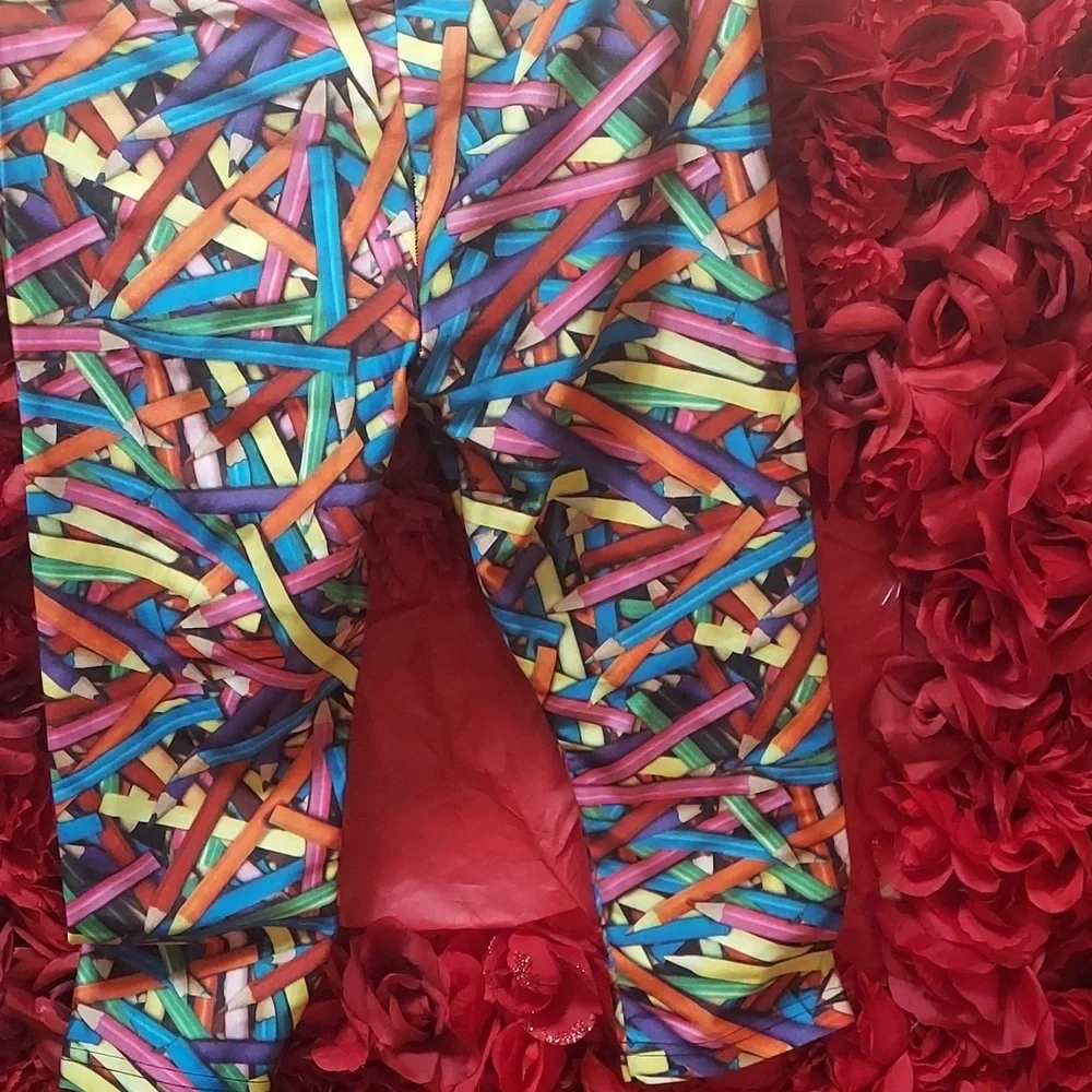 Girls Justice Size 10 Capri Leggings Colored Pencil Design